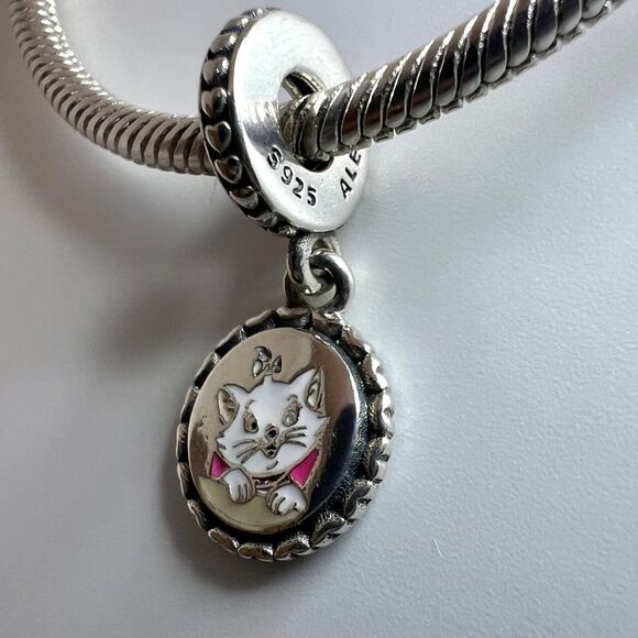 Disney x Pandora Aristocats Marie Cat Lady Dangle Charm Pendant - Picture 5 of 12